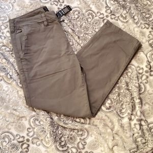 NWT American Eagle pants